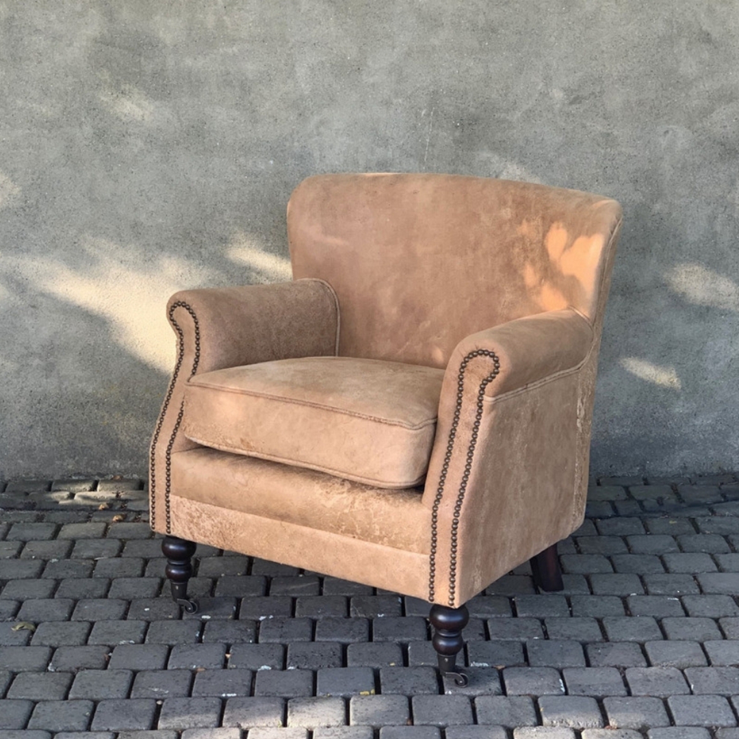 Mortimer Aged Full Grain Leather Armchair - Destroyed Camel image 3